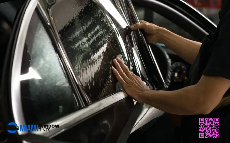 car_window_tint_hand_application